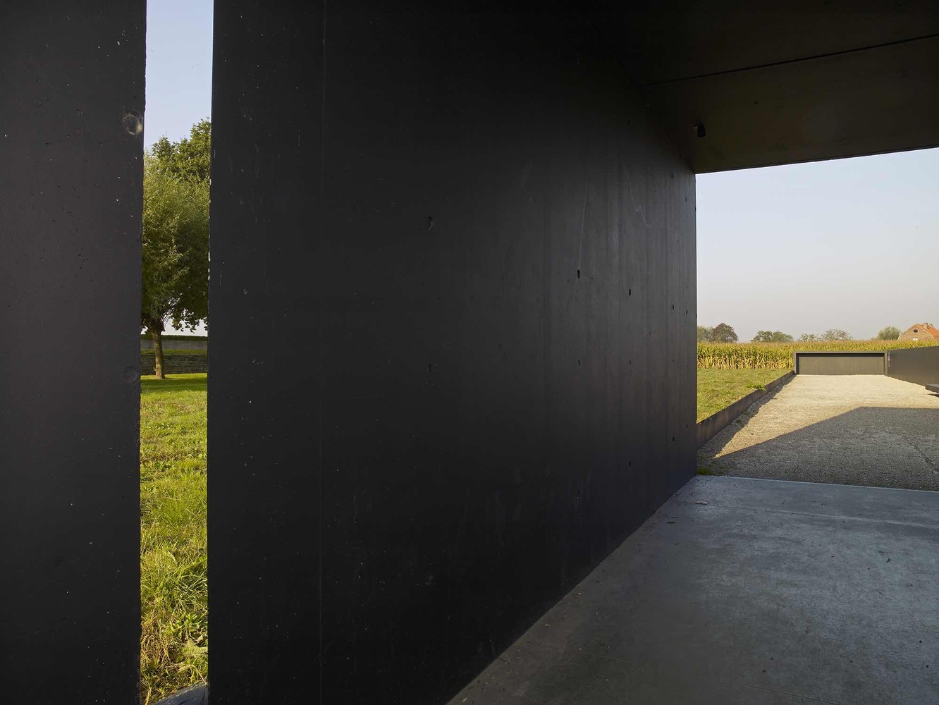 Deutscher Soldatenfriedhof Langemark  Govaert-Vanhoutte Arch