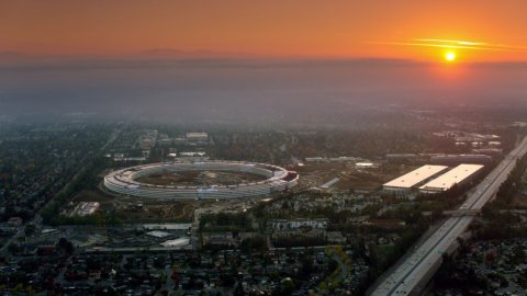 ռ26ƽ׵ƻܲ Apple Campus 24¿ʹ