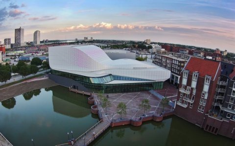 SpijkenisseDE STOEPԺ THEATRE DE STOEP by unstudio