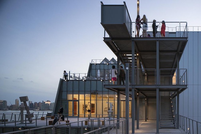 Ჩ¹ The Whitney Museum by Renzo Piano Building